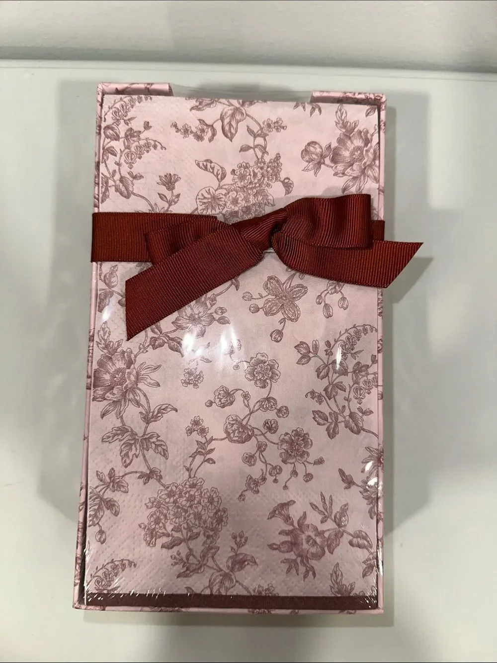 LAURA ASHLEY pink burgundy toile floral 40 x 2 Square & Guest Napkins in a Box